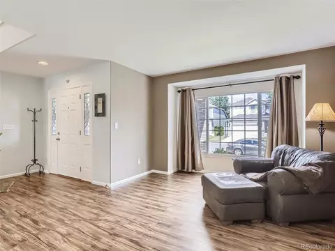 18832 E Berry Dr, Aurora, CO 80015 photo 4