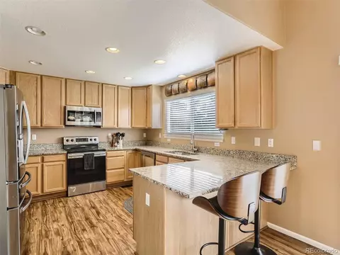 18832 E Berry Dr, Aurora, CO 80015 photo 6