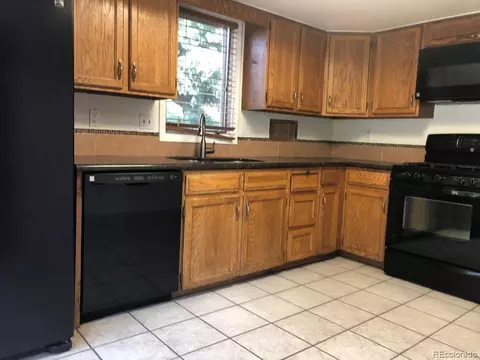 8102 E Bucknell Pl, Denver, CO 80231 photo 8