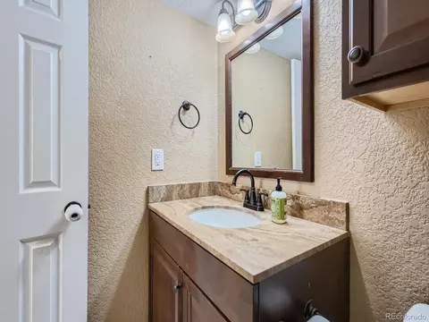 Undisclosed, Aurora, CO 80015 photo 14