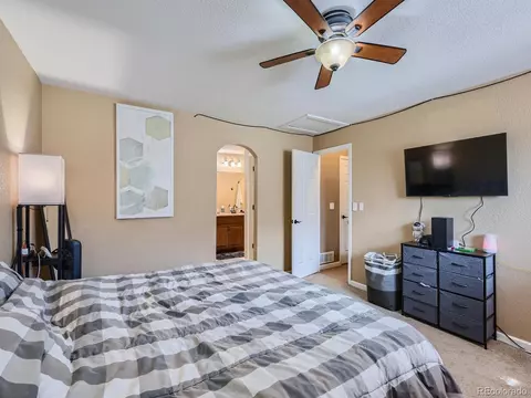 Undisclosed, Aurora, CO 80015 photo 17