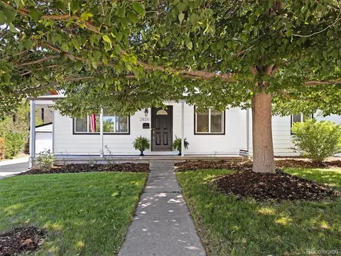 2820 S Holly Pl, Denver, CO 80222