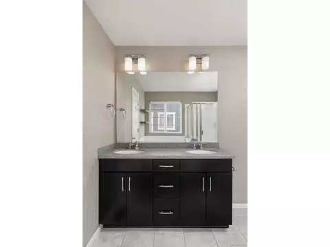Bath - 8177 E 53rd Dr, Denver, CO 80238 photo 2 of 6