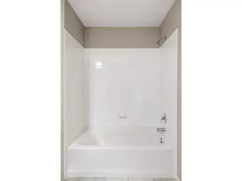 Bath - 8177 E 53rd Dr, Denver, CO 80238 photo 6 of 6