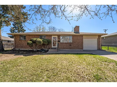 444 S Worchester Way, Aurora, CO 80012