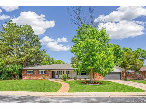 423 Nile St, Aurora, CO 80010