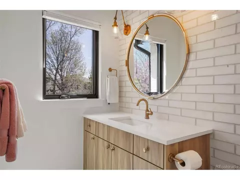 257 Jackson St, Denver, CO 80206 photo 17