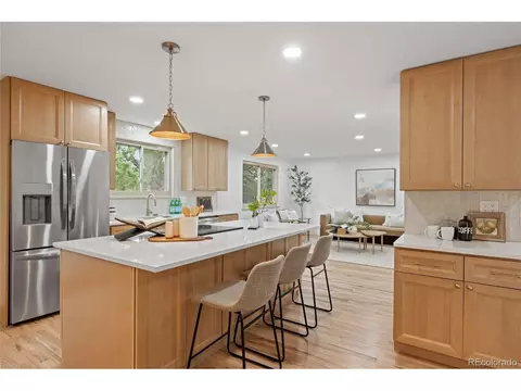 8633 W Warren Dr, Lakewood, CO 80227