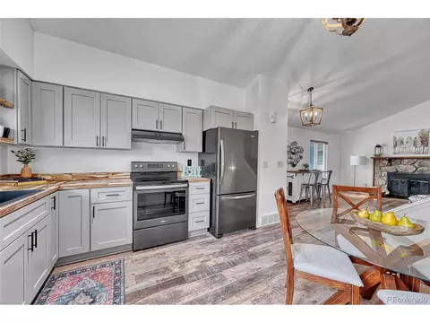 Kitchen - 4726 S Taft St, Morrison, CO 80465 photo 2 of 4