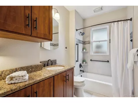 2541 Cherry St, Denver, CO 80207 photo 20