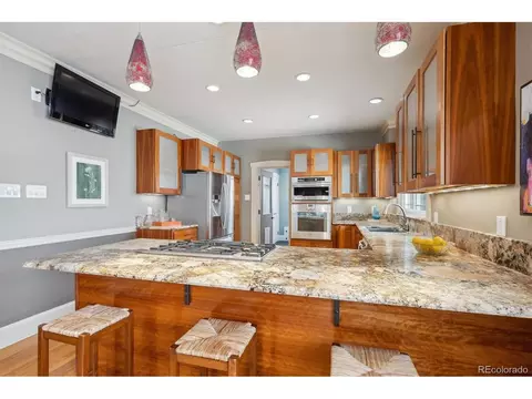 2541 Cherry St, Denver, CO 80207 photo 11