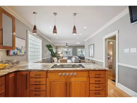 2541 Cherry St, Denver, CO 80207 photo 14