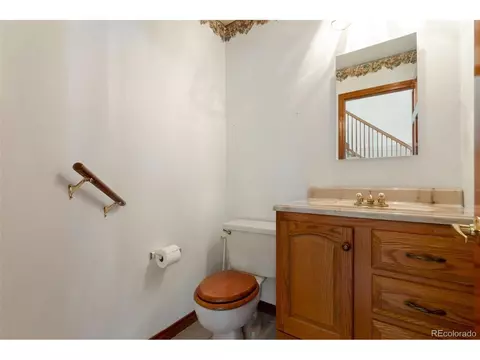 Bath - 18876 E Powers Dr, Aurora, CO 80015 photo 2 of 4