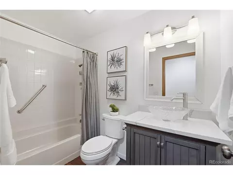 Bath - 15976 Double Eagle Dr #A, Morrison, CO 80465 photo 3 of 4