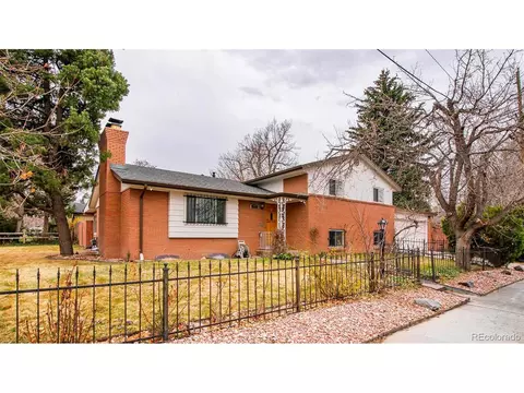 589 Newark St, Aurora, CO 80010