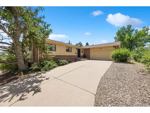 2711 S Fenton St, Denver, CO 80227