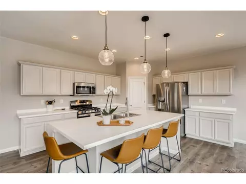 27818 E 8th Ave, Aurora, CO 80018 photo 11