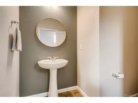 27818 E 8th Ave, Aurora, CO 80018 photo 14