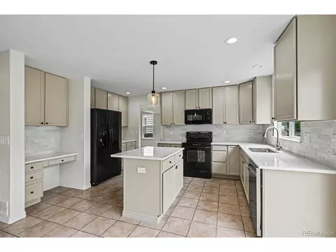Kitchen - 11874 Eudora Dr, Thornton, CO 80233 photo 2 of 3