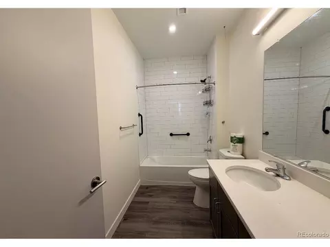 Bath - 8475 E 36th Ave #131, Denver, CO 80238 photo 2 of 2
