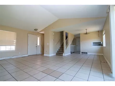 4554 Sable St, Denver, CO 80239 photo 2