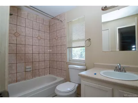 4554 Sable St, Denver, CO 80239 photo 6