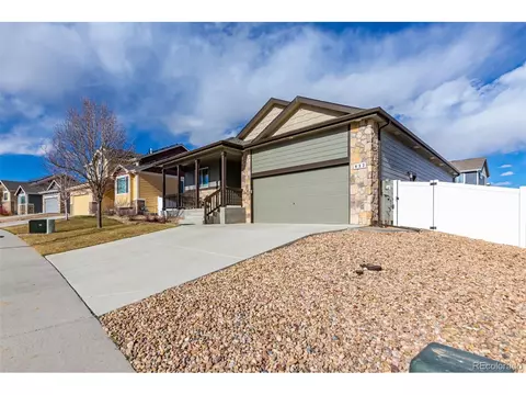 832 Mt Sneffels Ave, Windsor, CO 80550 photo 3