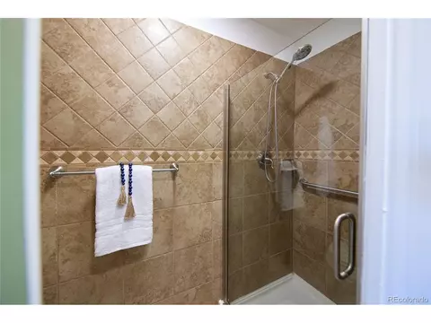 Bath - 16075 E Lehigh Cir, Aurora, CO 80013 photo 3 of 7