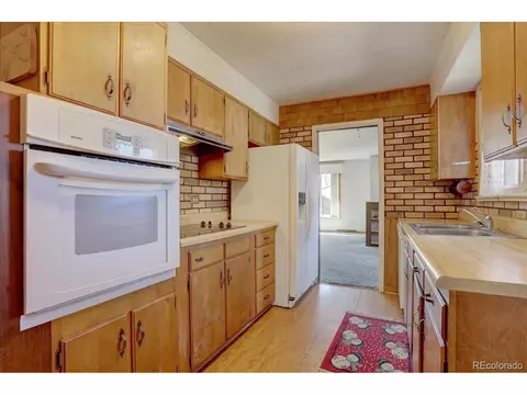 10901 E 6th Pl, Aurora, CO 80010 photo 6