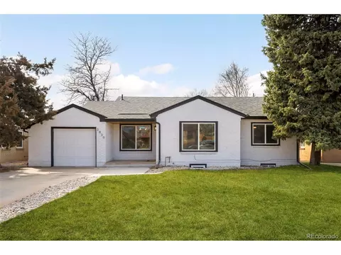2839 Ivanhoe St, Denver, CO 80207