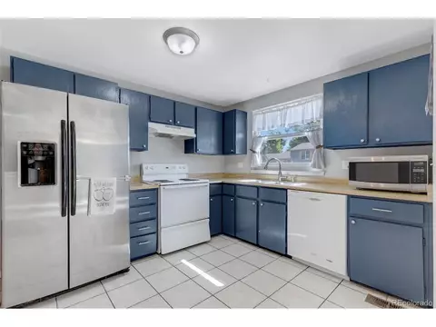 5103 Sable St, Denver, CO 80239 photo 8