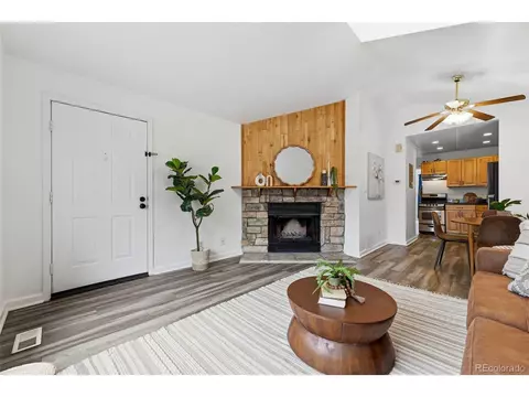 Living - 63 S Sable Blvd #E21, Aurora, CO 80012 photo 5 of 6