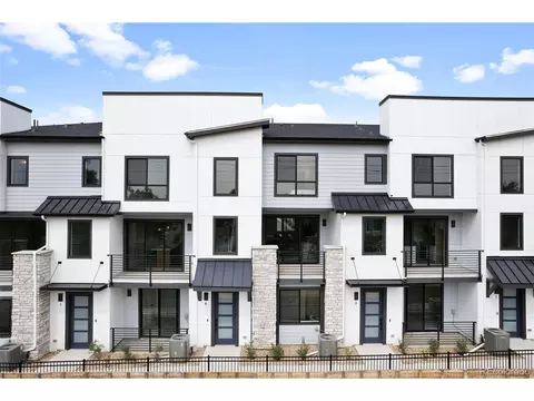 2040 S Holly St #4, Denver, CO 80222