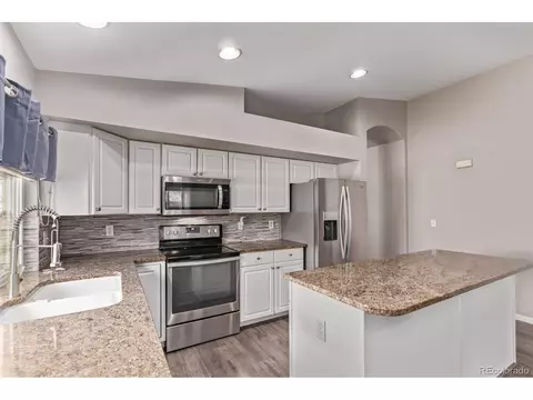 18182 E Linvale Dr, Aurora, CO 80013 photo 3