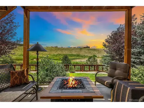 26099 E Davies Dr, Aurora, CO 80016 photo 2