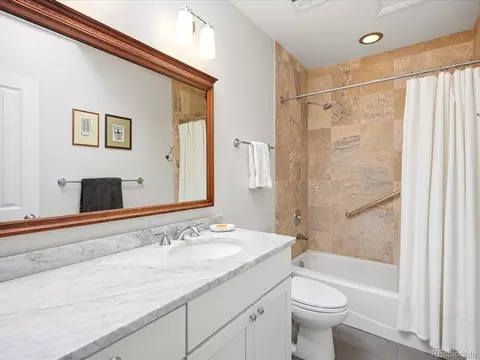 Bath - 1345 Bear Mountain Dr #B, Boulder, CO 80305 photo 2 of 3