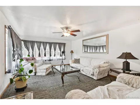 920 Idalia Cir, Aurora, CO 80011