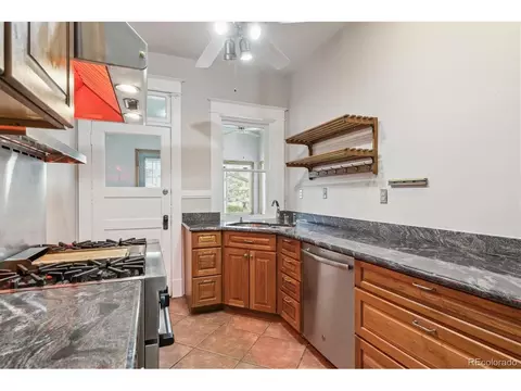 1663 Vine St, Denver, CO 80206 photo 4