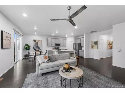 452 S Norfolk Ct, Aurora, CO 80017