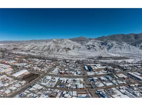 View/Area - 512 E 1st St #R, Salida, CO 81201 photo 3 of 7