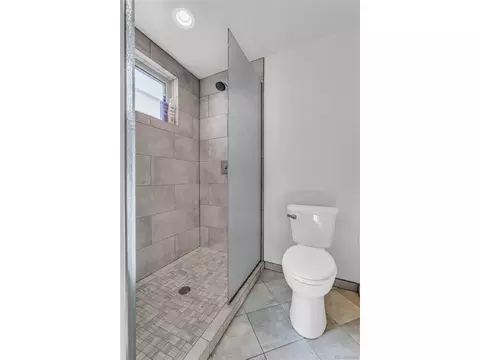 Bath - 512 E 1st St #R, Salida, CO 81201 photo 2 of 6