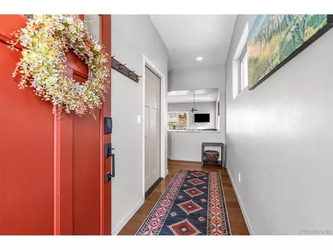 Entry Way - 512 E 1st St #R, Salida, CO 81201 photo 1 of 2