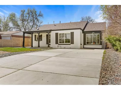 2441 Niagara St, Denver, CO 80207