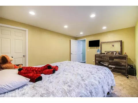 25482 E 2nd Pl, Aurora, CO 80018 photo 17