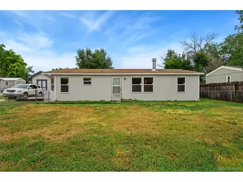 4813 Hot Springs Dr, Greeley, CO 80634