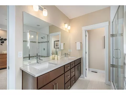 8460 E 54th Dr, Denver, CO 80238 photo 14