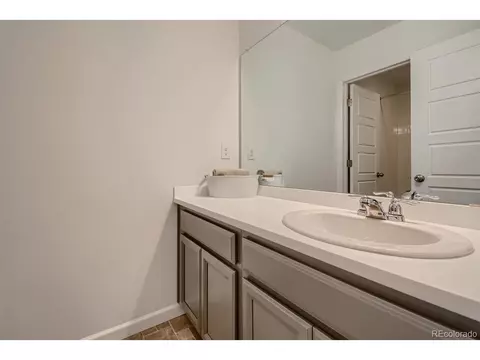 27899 E 6th Pl, Aurora, CO 80018 photo 22