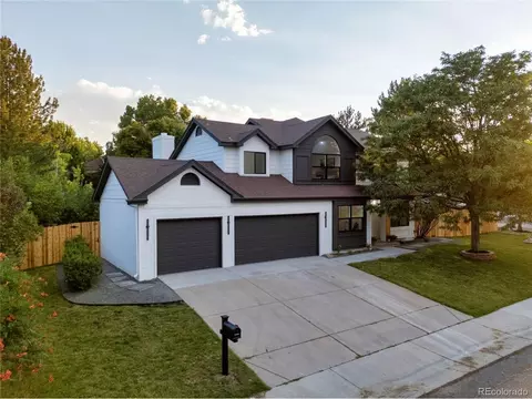 8298 W Morraine Dr, Littleton, CO 80128