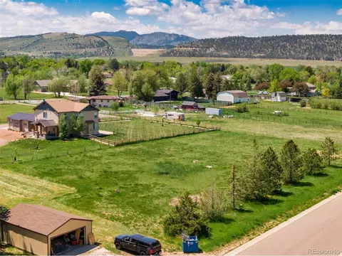 2121 Falcon Dr, Fort Collins, CO 80526