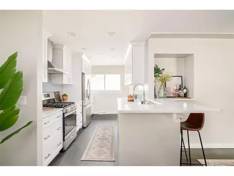 5885 S Huron St, Littleton, CO 80120